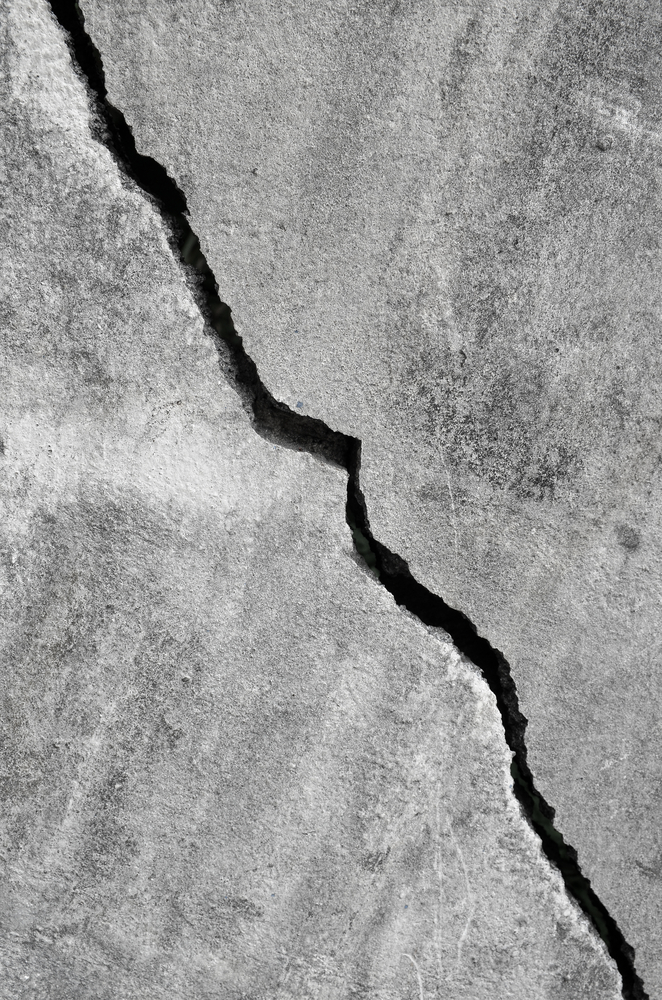 concrete-crack concrete crack